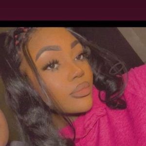 Meet your Posher, Emani